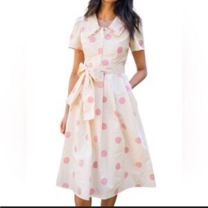 Ivy City Co Pink and White dress